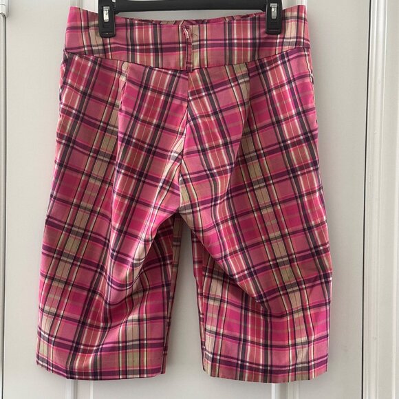 Pink Plaid Knee-Length Shorts Womens XL Avenue Polyester & Rayon Blend Stylish & - Picture 2 of 7